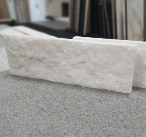 Kamień dekoracyjny marmurowy Pure White Brick 10x30 1.webp