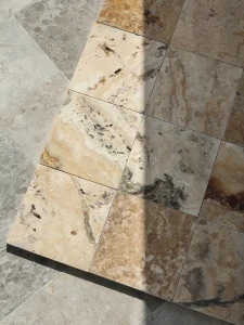 Trawertyn Philadelphia Niewypełniony Szlif Bębnowany 20,3x20,3x1,2 cm